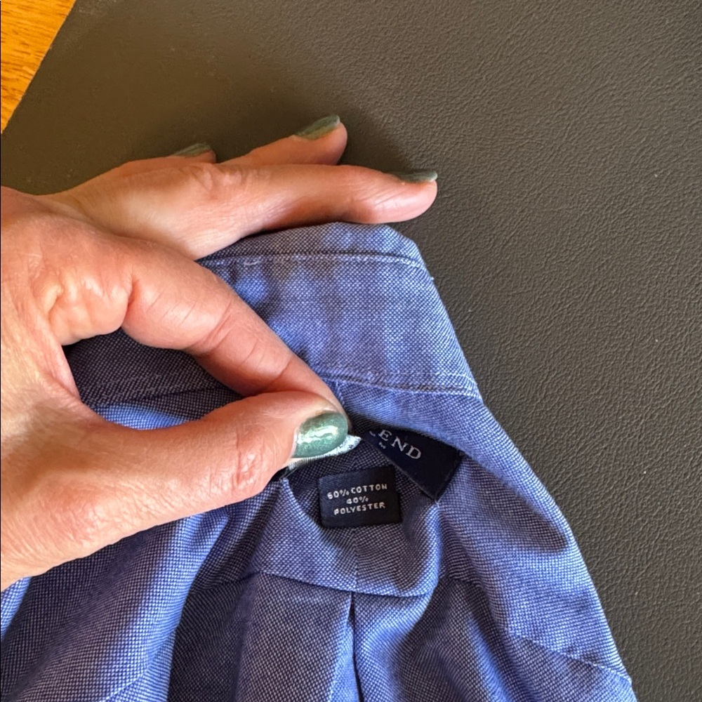 Lands' End Men's Casual Chambray Blue Button Down Shirt - Picture 13 of 13